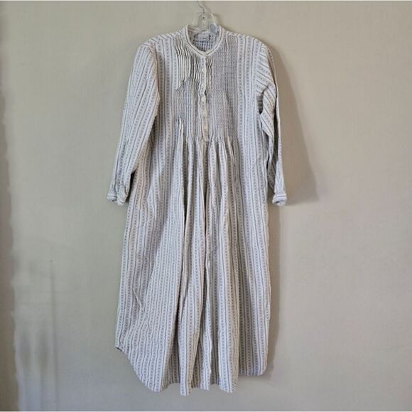 LL Bean Dobby Nightgown Womens S Flannel Pintuck Cotton Cottagecore Sleep Dress - Picture 2 of 6